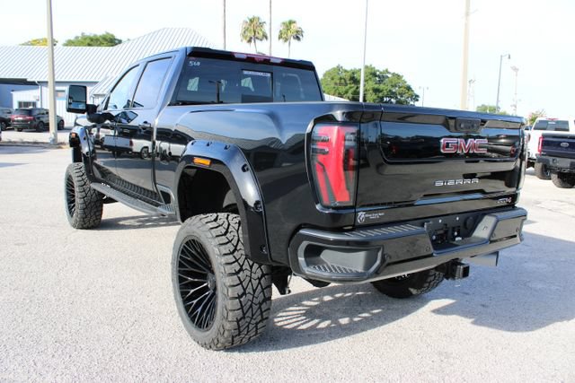 Used 2025 GMC Sierra 2500 AT4 w/ AT4 Premium Plus Package AWD/4WD image 8
