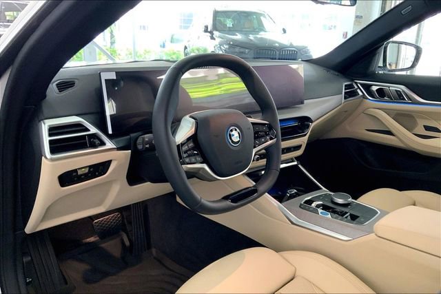 Used 2025 BMW i4 eDrive40 w/ Parking Assistance Package RWD image 7