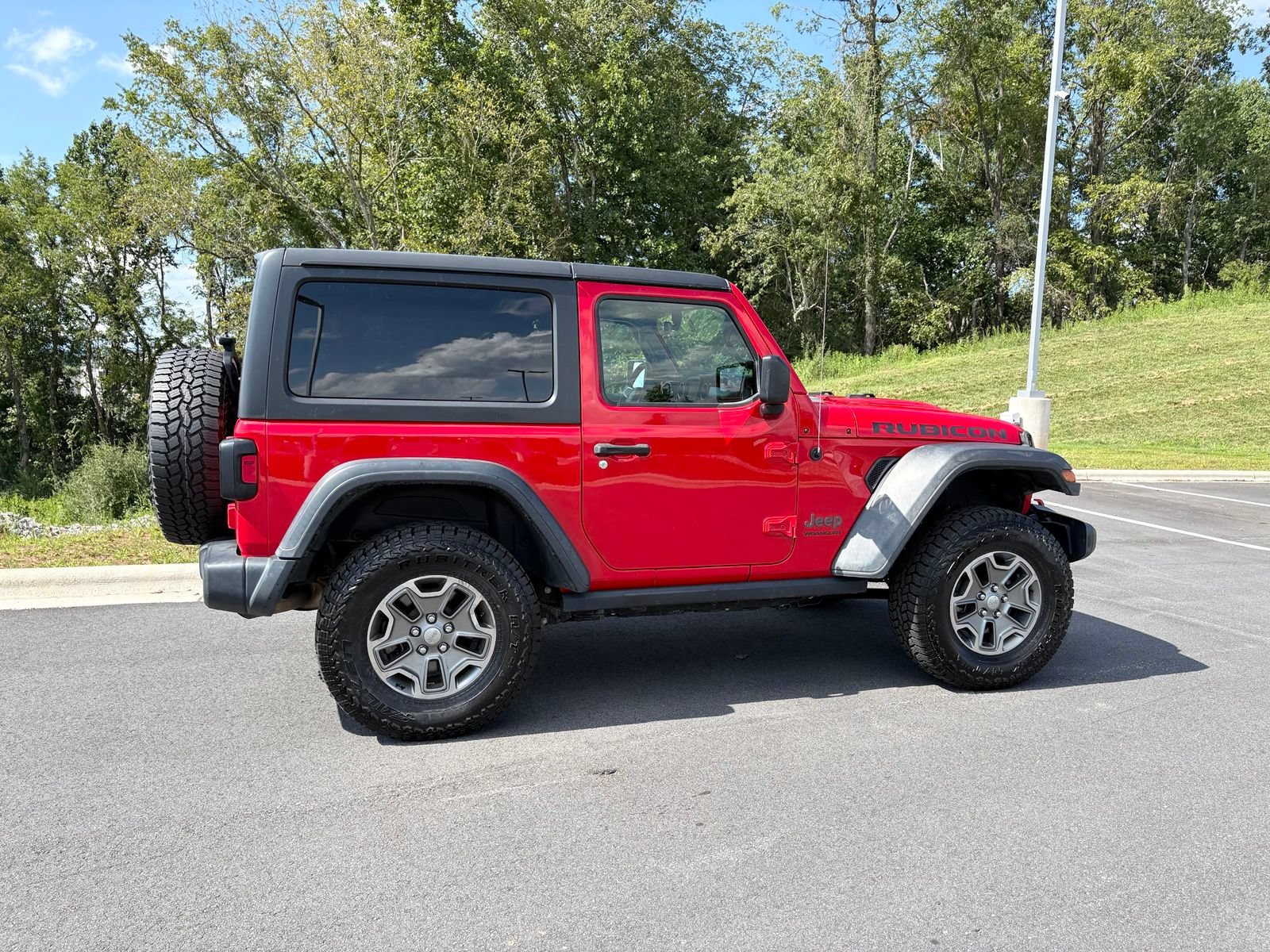 Used 2018 Jeep Wrangler Rubicon AWD/4WD image 8