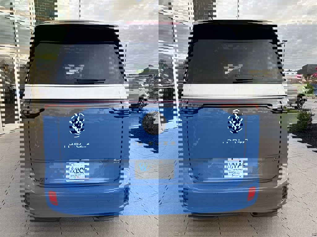 New 2025 Volkswagen ID. Buzz Pro S Plus image 5