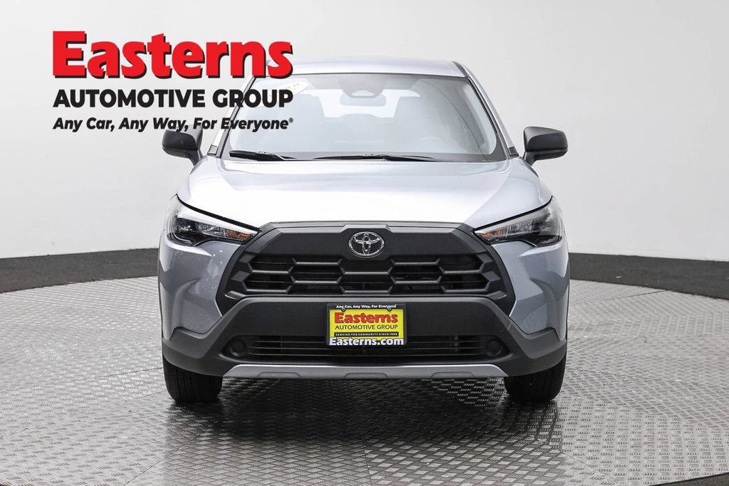 Used 2026 Toyota Corolla Cross L FWD image 2