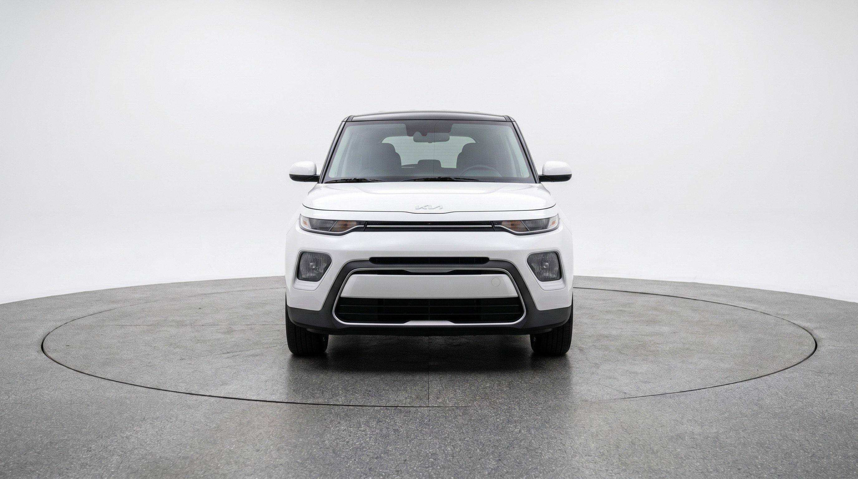 Used 2025 Kia Soul LX w/ LX Technology Package FWD image 2