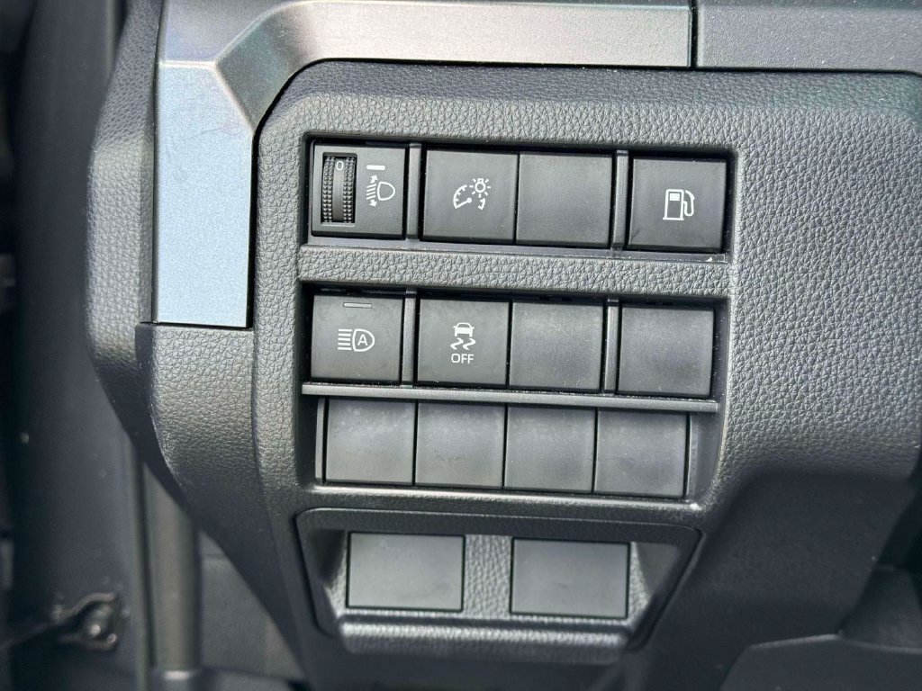 Used 2025 Toyota 4Runner SR5 AWD/4WD image 20