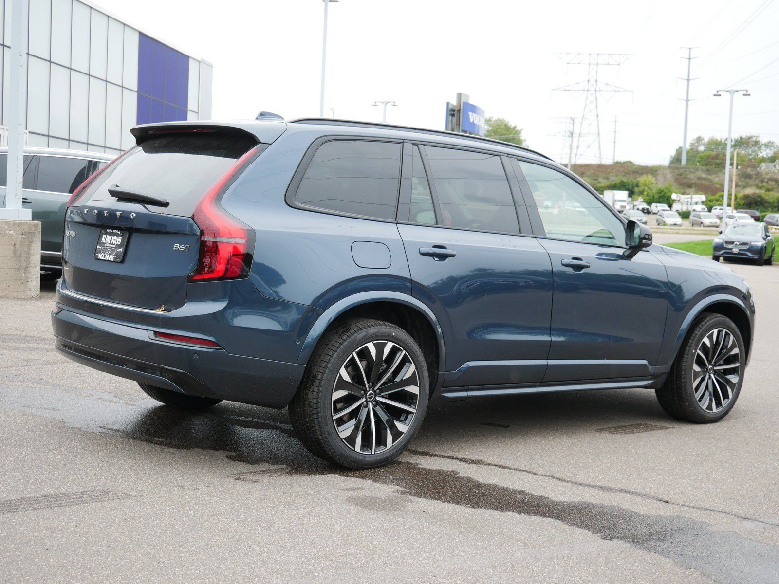 New 2027 Volvo XC90 B6 Ultra AWD/4WD image 3