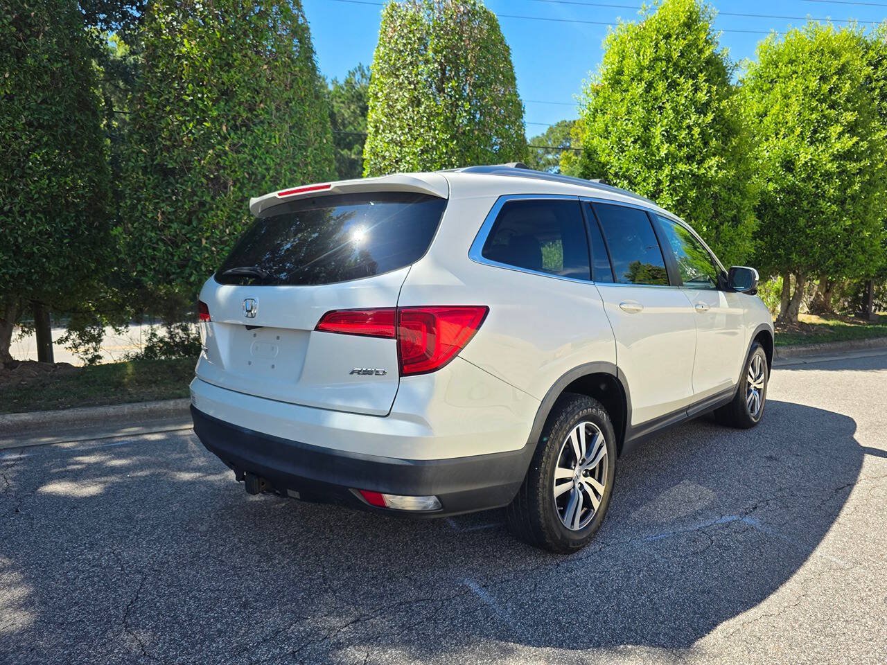 Used 2017 Honda Pilot EX-L image 5