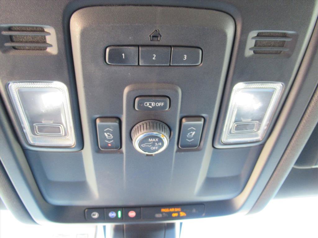 Used 2022 Chevrolet Tahoe RST w/ Luxury Package AWD/4WD image 26