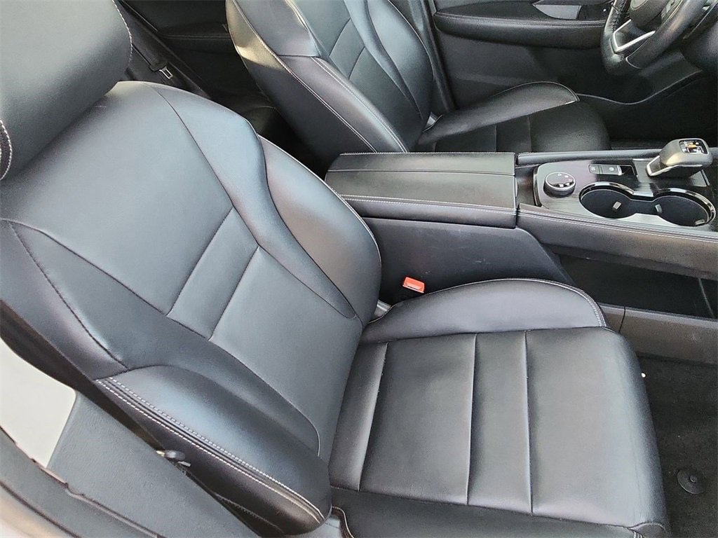 Used 2023 Nissan Rogue SL w/ SL Premium Package image 29