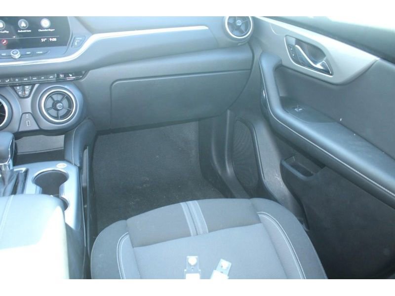 Used 2025 Chevrolet Blazer LT image 17