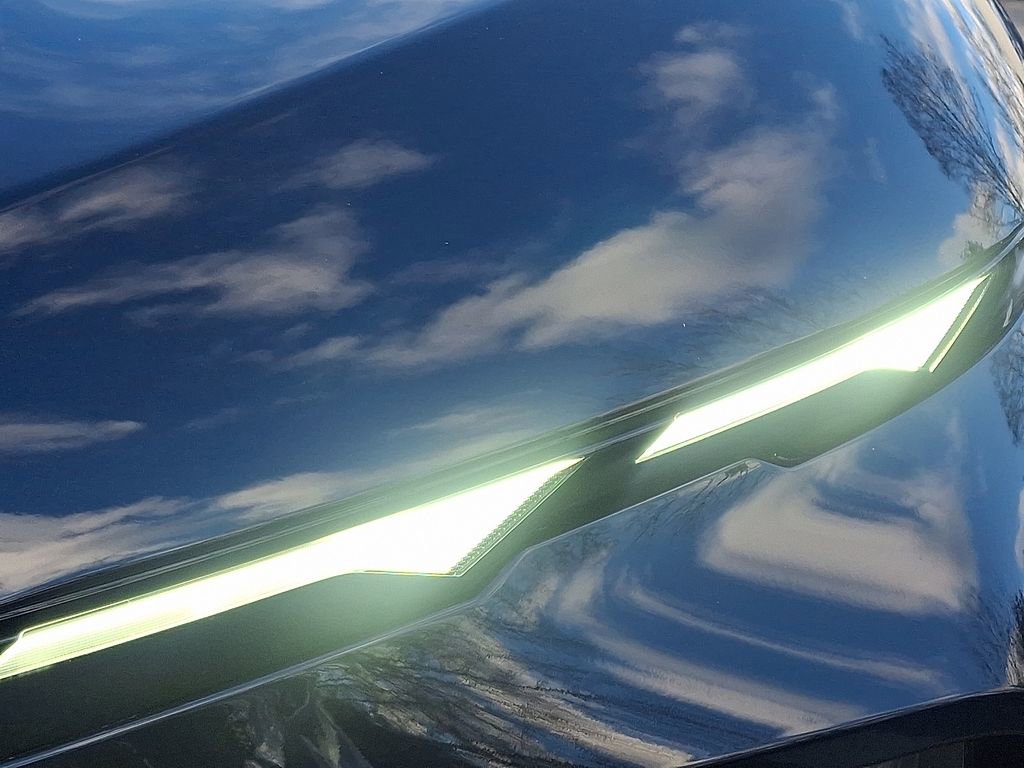 Used 2026 BMW XM Label Red image 10