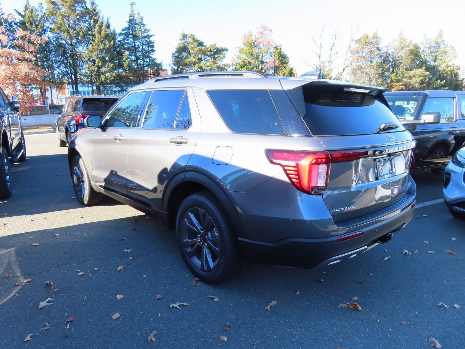 New 2026 Ford Explorer Active w/ Active Comfort Package image 5
