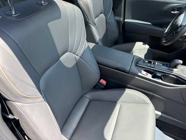 Used 2023 Toyota Crown AWD/4WD image 16
