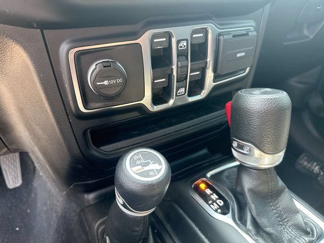 Used 2022 Jeep Wrangler Unlimited Sport AWD/4WD image 38