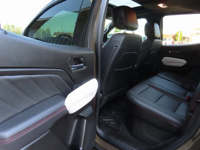 Used 2024 GMC Canyon AT4X w/ AT4X AEV Edition image 19
