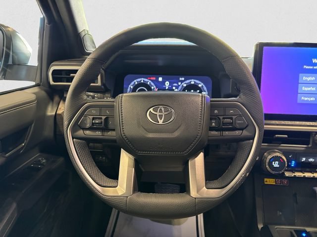 Used 2025 Toyota Tacoma Limited AWD/4WD image 13