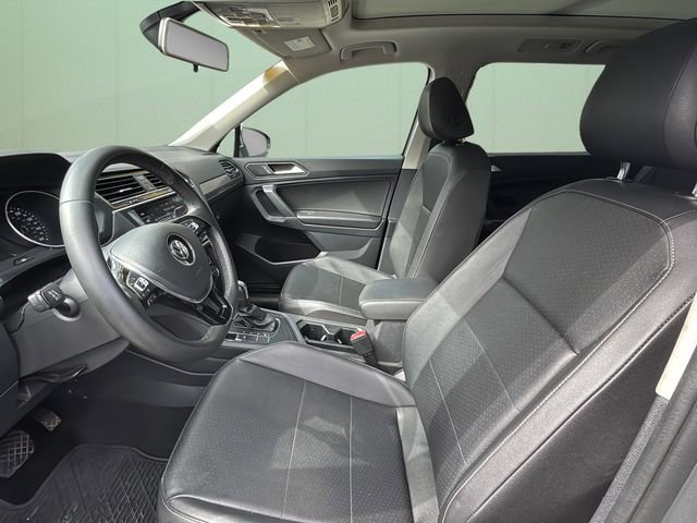 Used 2020 Volkswagen Tiguan SE image 19