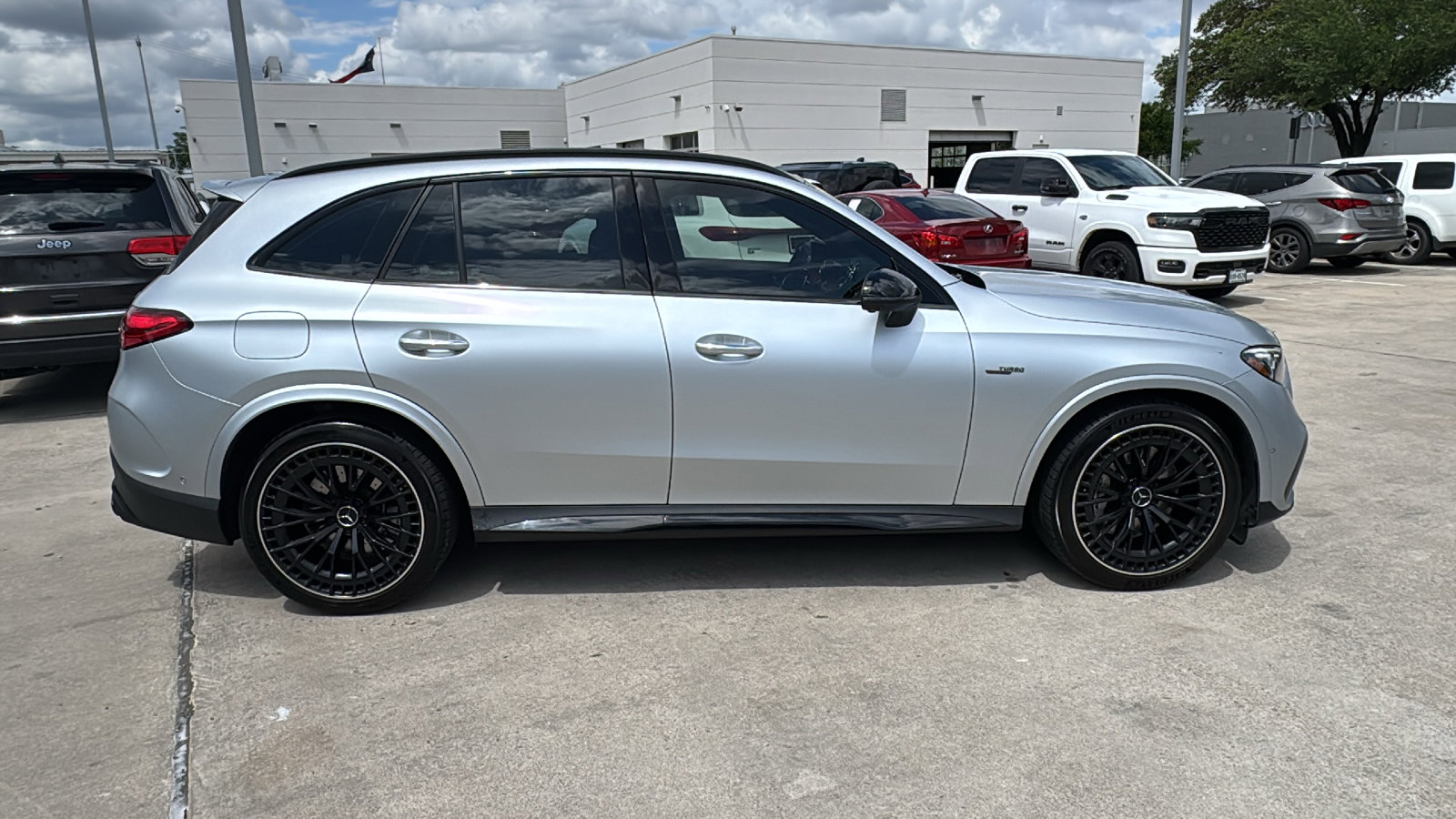 Used 2024 Mercedes-Benz GLC 43 AMG 4MATIC image 8
