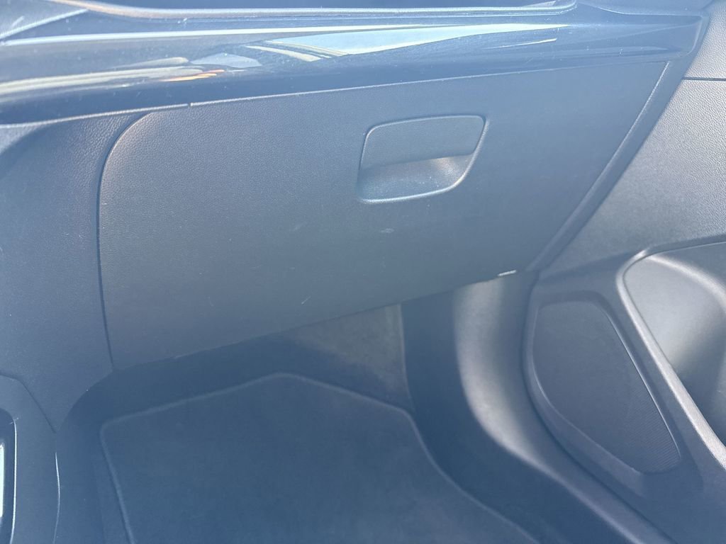 Used 2021 Chevrolet TrailBlazer LT AWD/4WD image 35