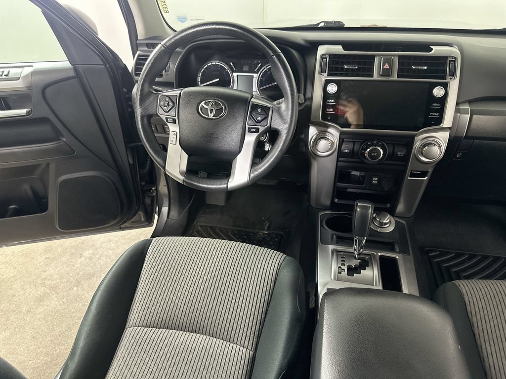 Used 2019 Toyota 4Runner SR5 AWD/4WD image 17