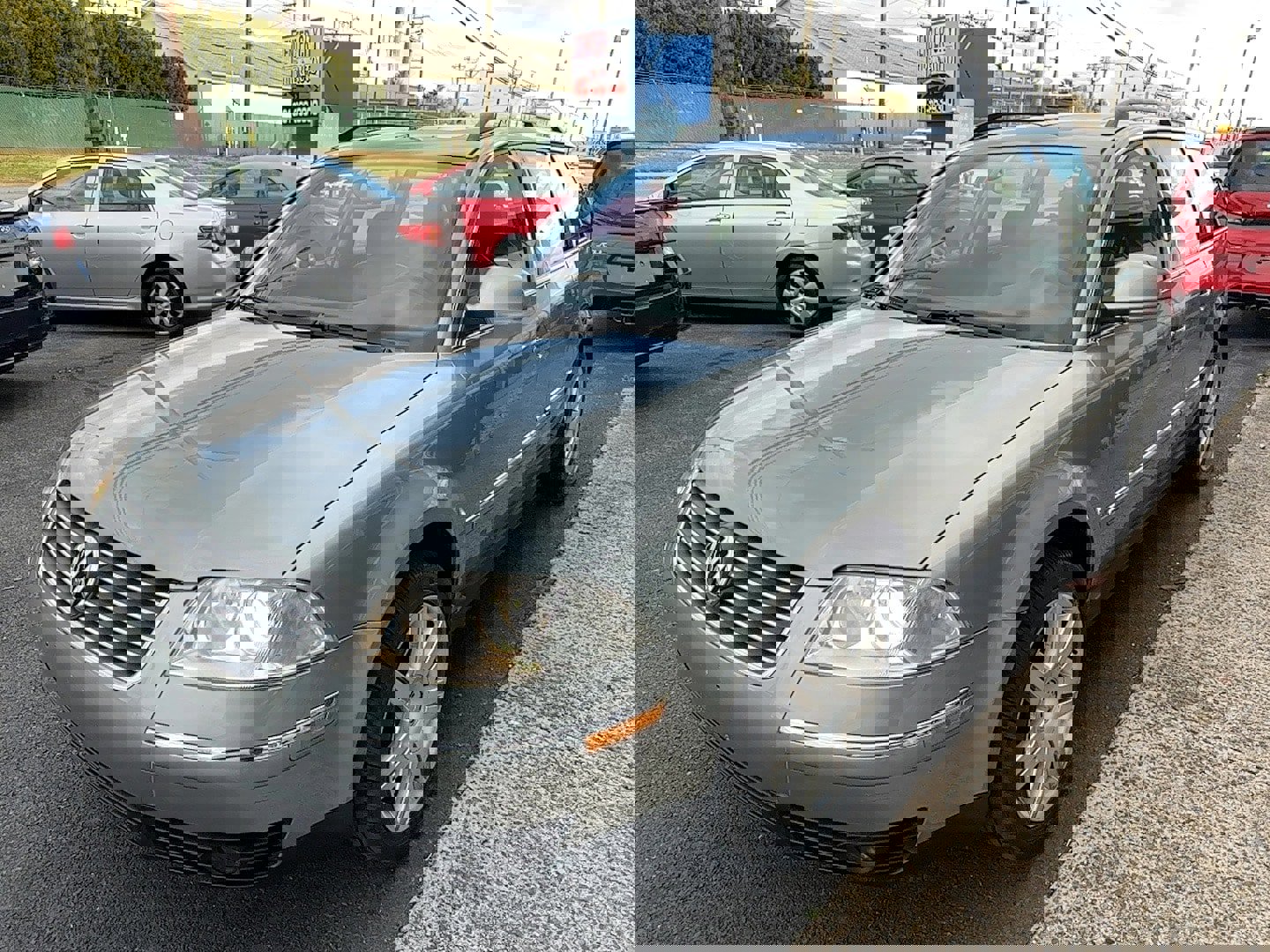 Used 2005 Volkswagen Passat GLX image 5