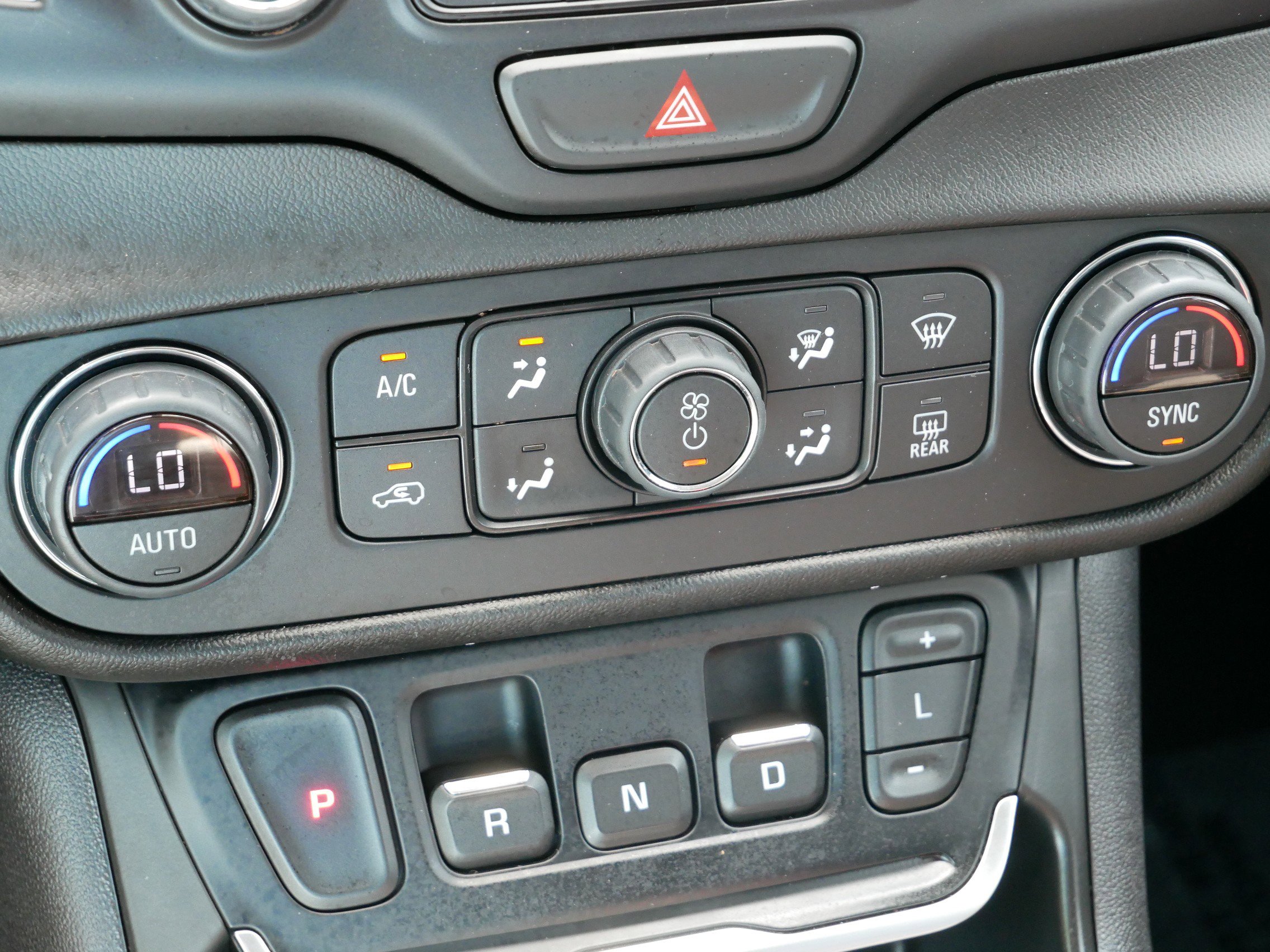 Used 2019 GMC Terrain SLT image 22