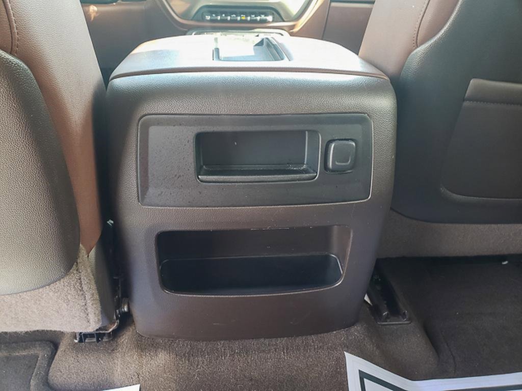 Used 2015 Chevrolet Silverado 3500 High Country w/ Duramax Plus Package image 26