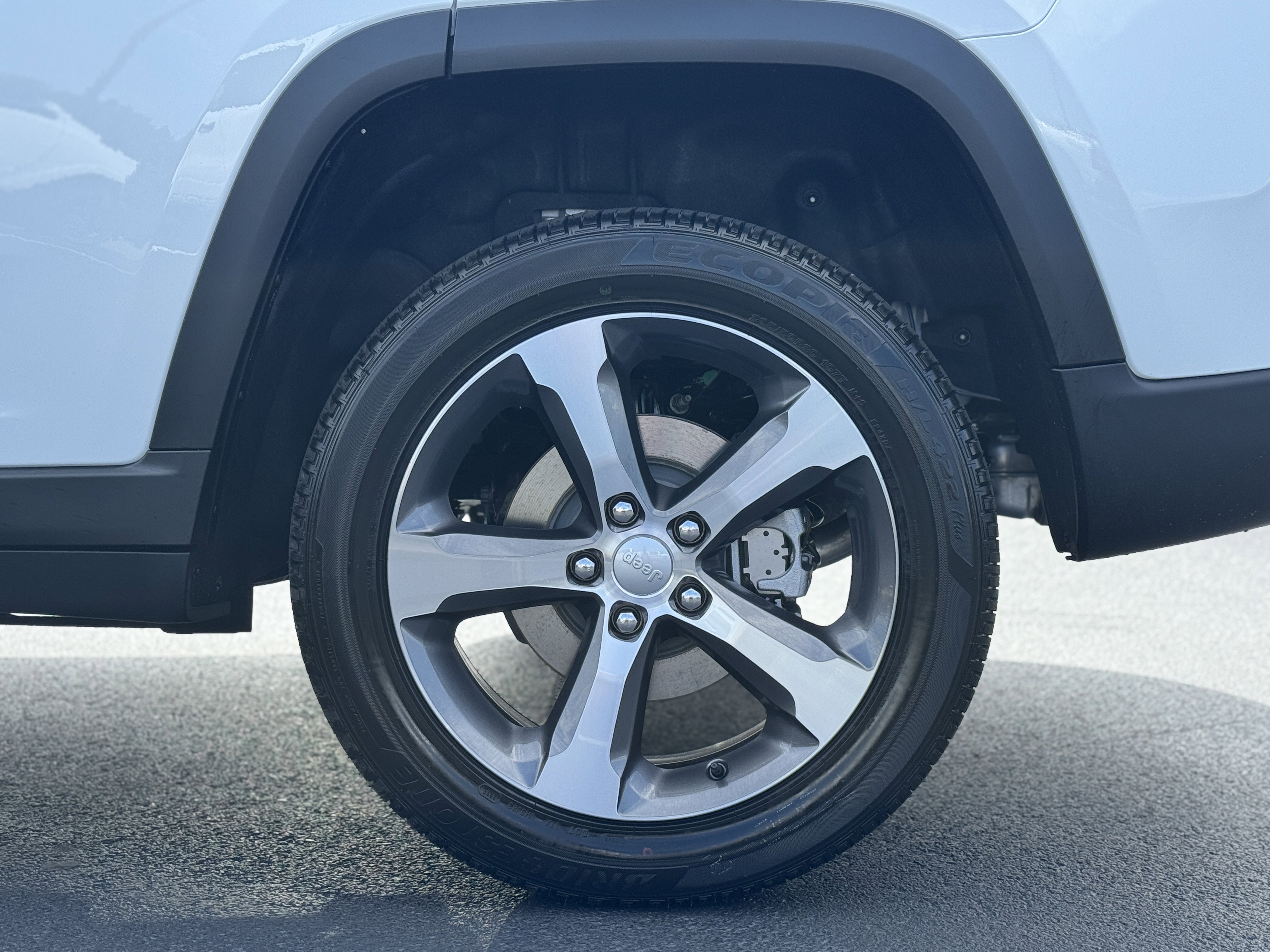 New 2025 Jeep Grand Cherokee Limited image 9