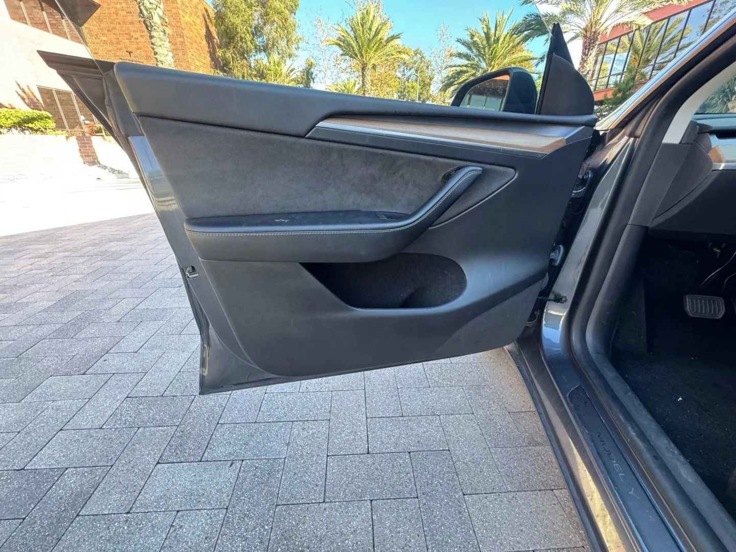 Used 2022 Tesla Model Y Performance AWD/4WD image 15