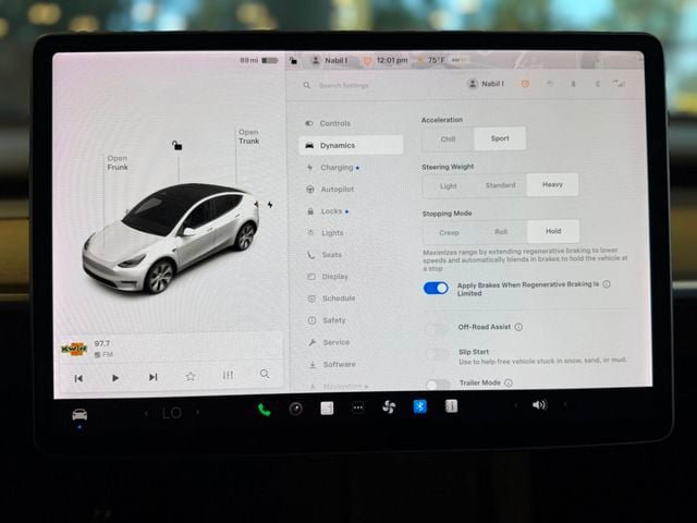 Used 2022 Tesla Model Y Long Range AWD/4WD image 28