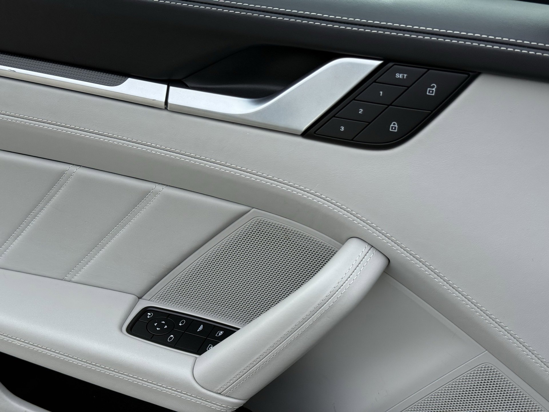 Certified 2022 Porsche 911 Turbo S image 28