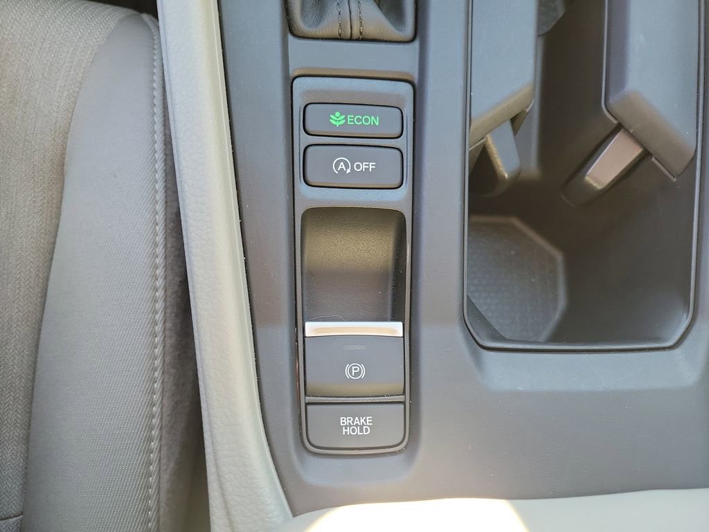 Certified 2025 Honda Accord SE image 33