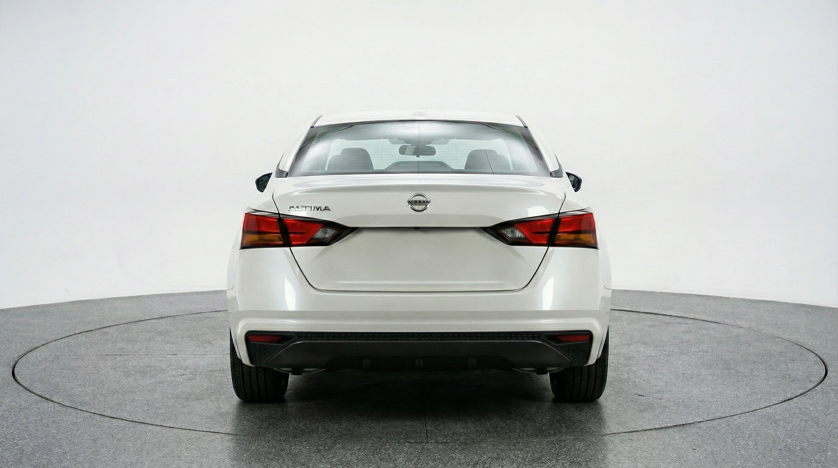 Used 2025 Nissan Altima 2.5 SV image 7