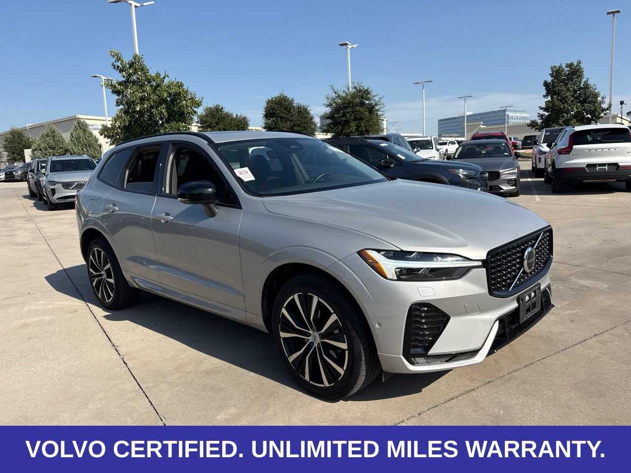 Certified 2025 Volvo XC60 B5 Plus AWD/4WD image 3