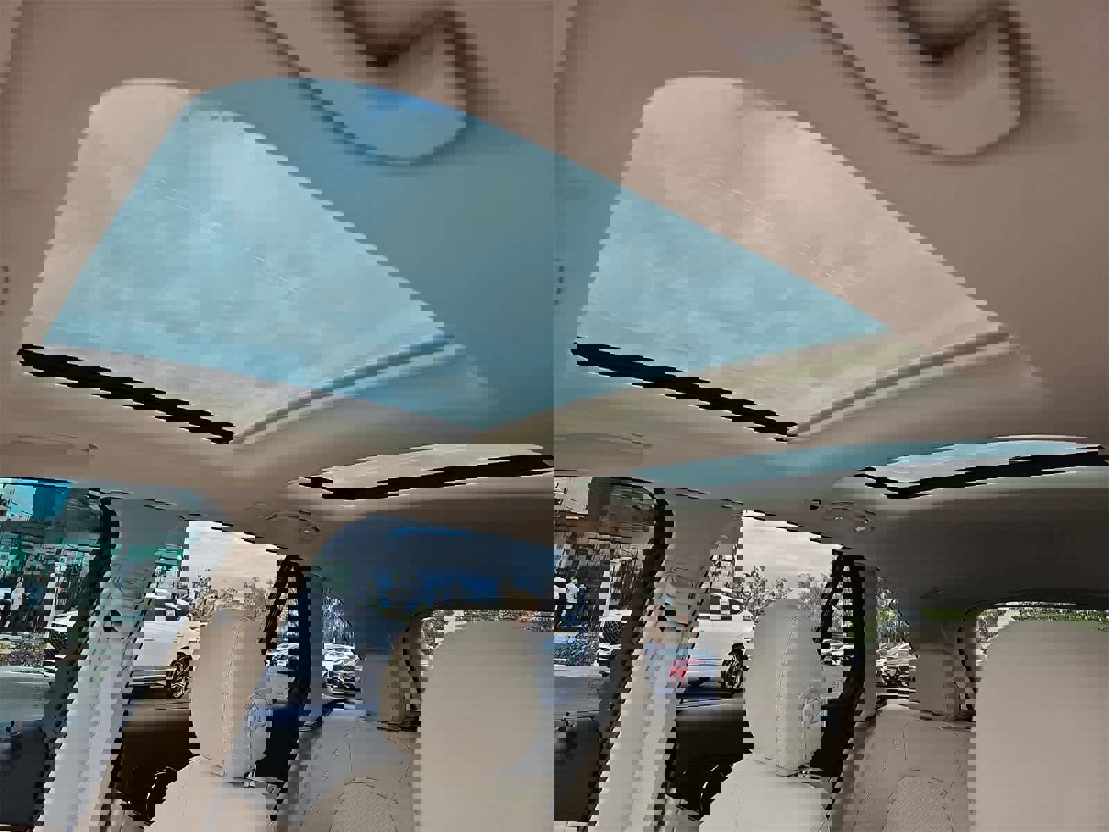 Used 2021 Mercedes-Benz GLC 300 4MATIC image 28