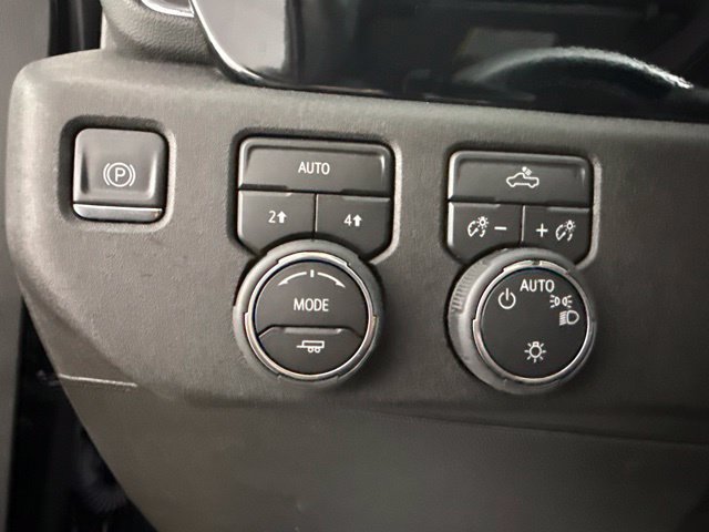 Used 2026 Chevrolet Silverado 1500 LT AWD/4WD image 19