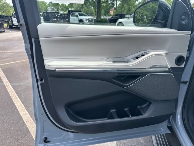 New 2026 Lincoln Navigator Reserve AWD/4WD image 11
