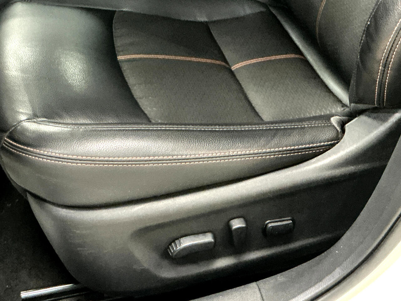 Used 2021 Nissan Altima 2.5 SR w/ SR Premium Package image 12