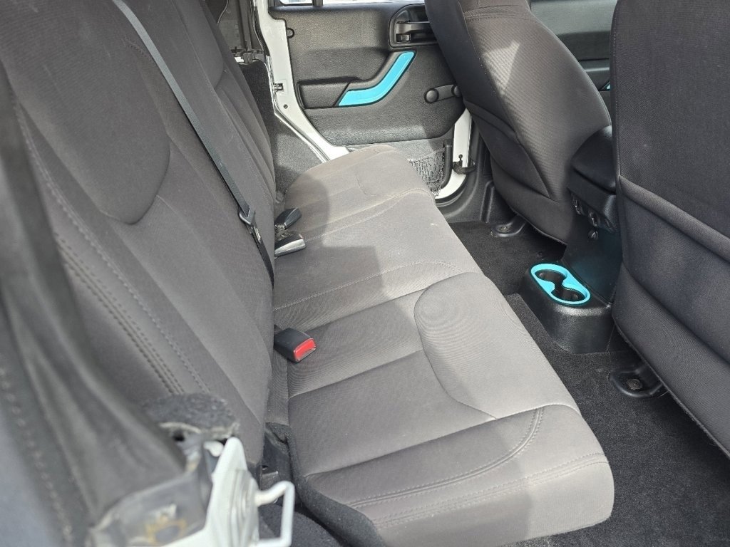 Used 2017 Jeep Wrangler Unlimited Sport w/ Connectivity Group image 15