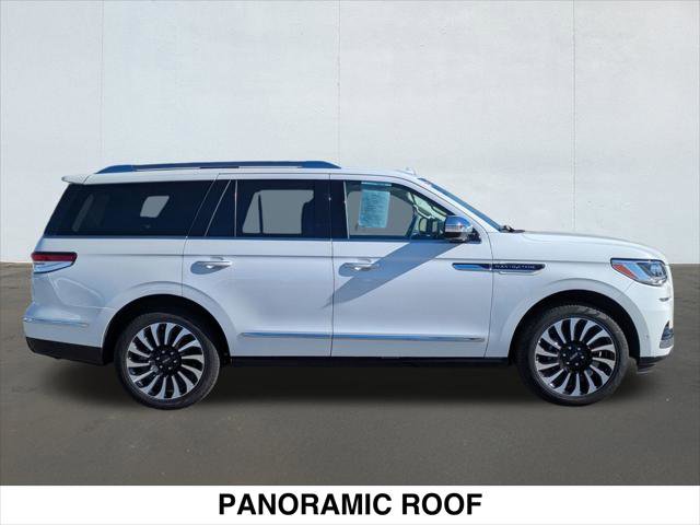 Used 2024 Lincoln Navigator Black Label image 6