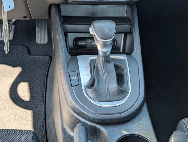 Used 2024 Kia Forte LXS w/ LXS Technology Package FWD image 17
