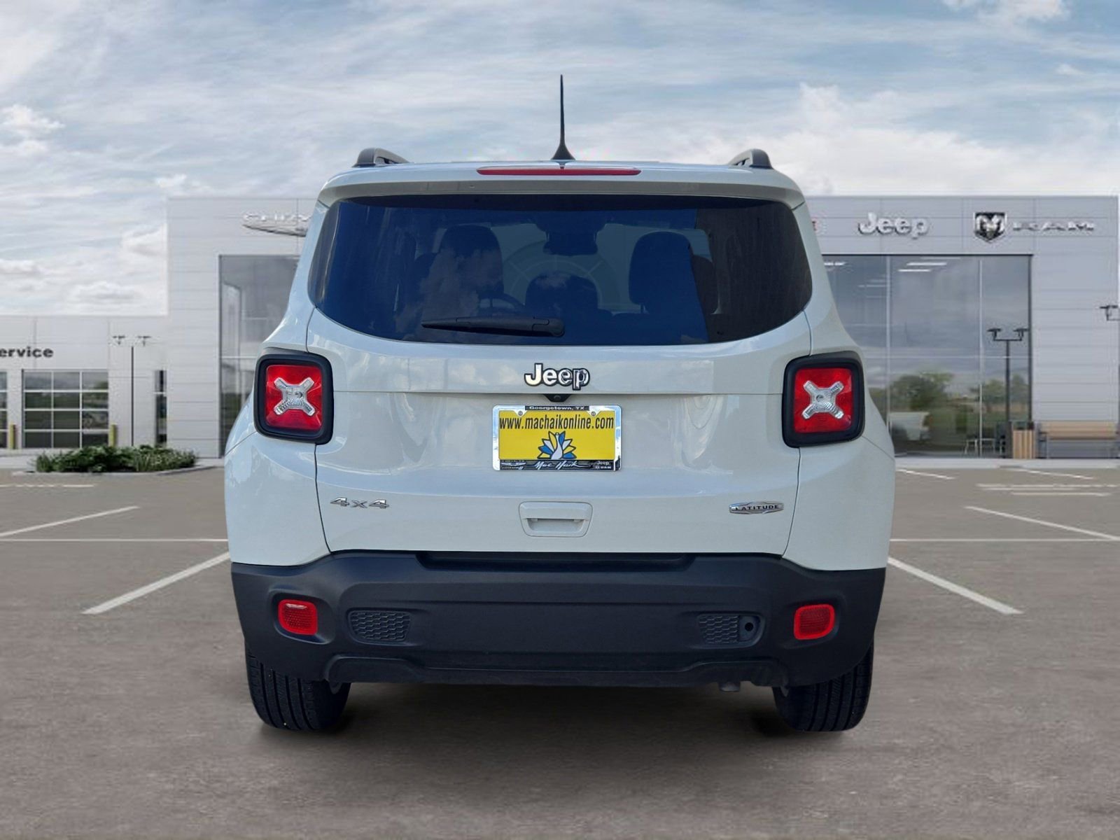Certified 2022 Jeep Renegade Latitude AWD/4WD image 4
