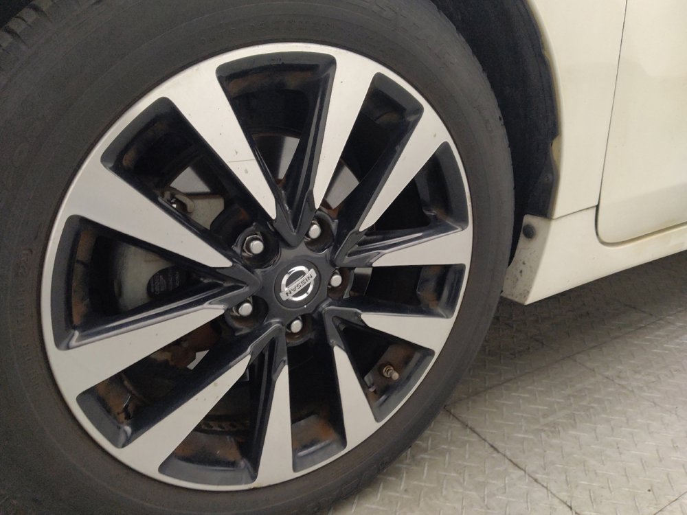 Used 2018 Nissan Altima 2.5 SV FWD image 31