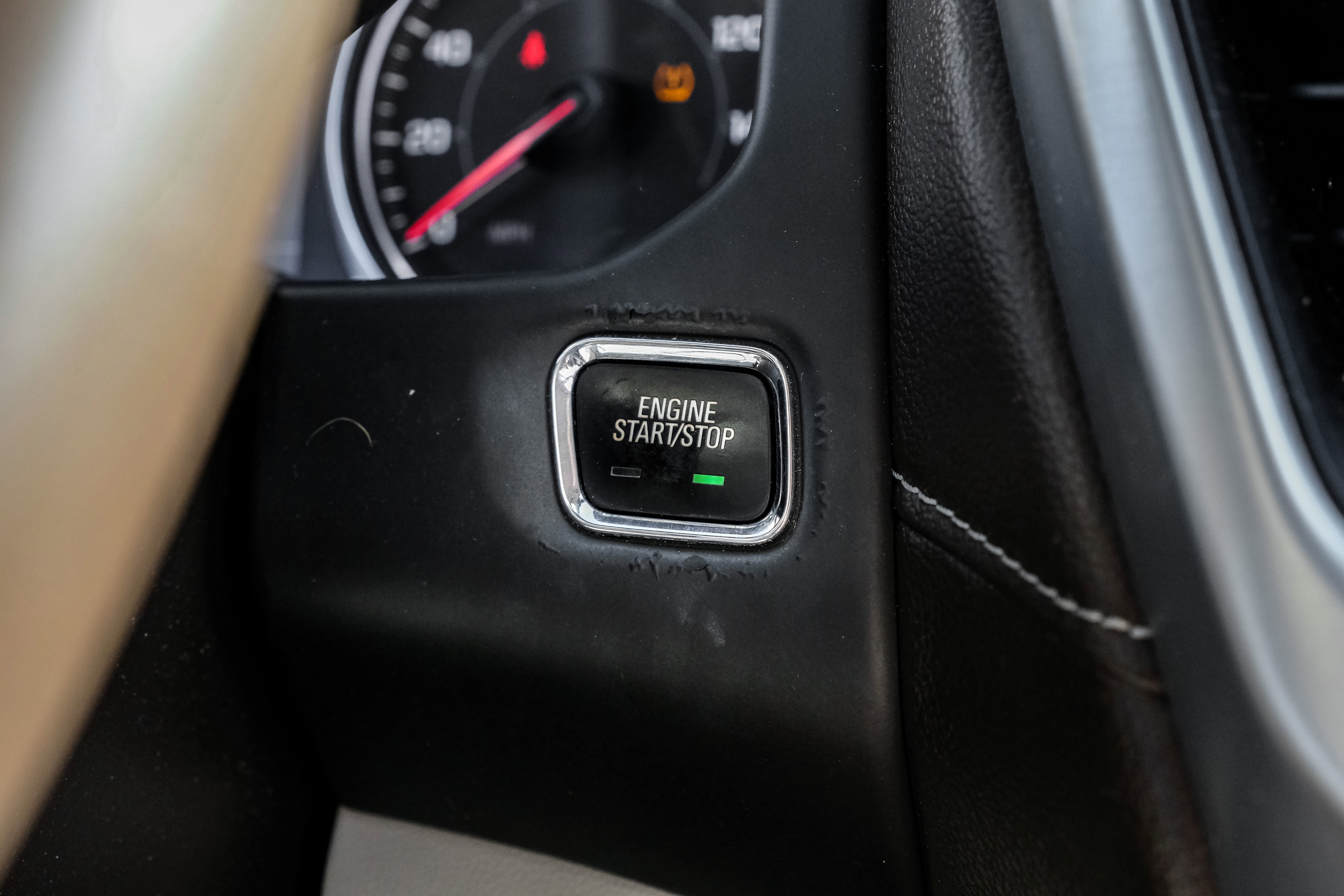 Used 2018 GMC Acadia SLT FWD image 20