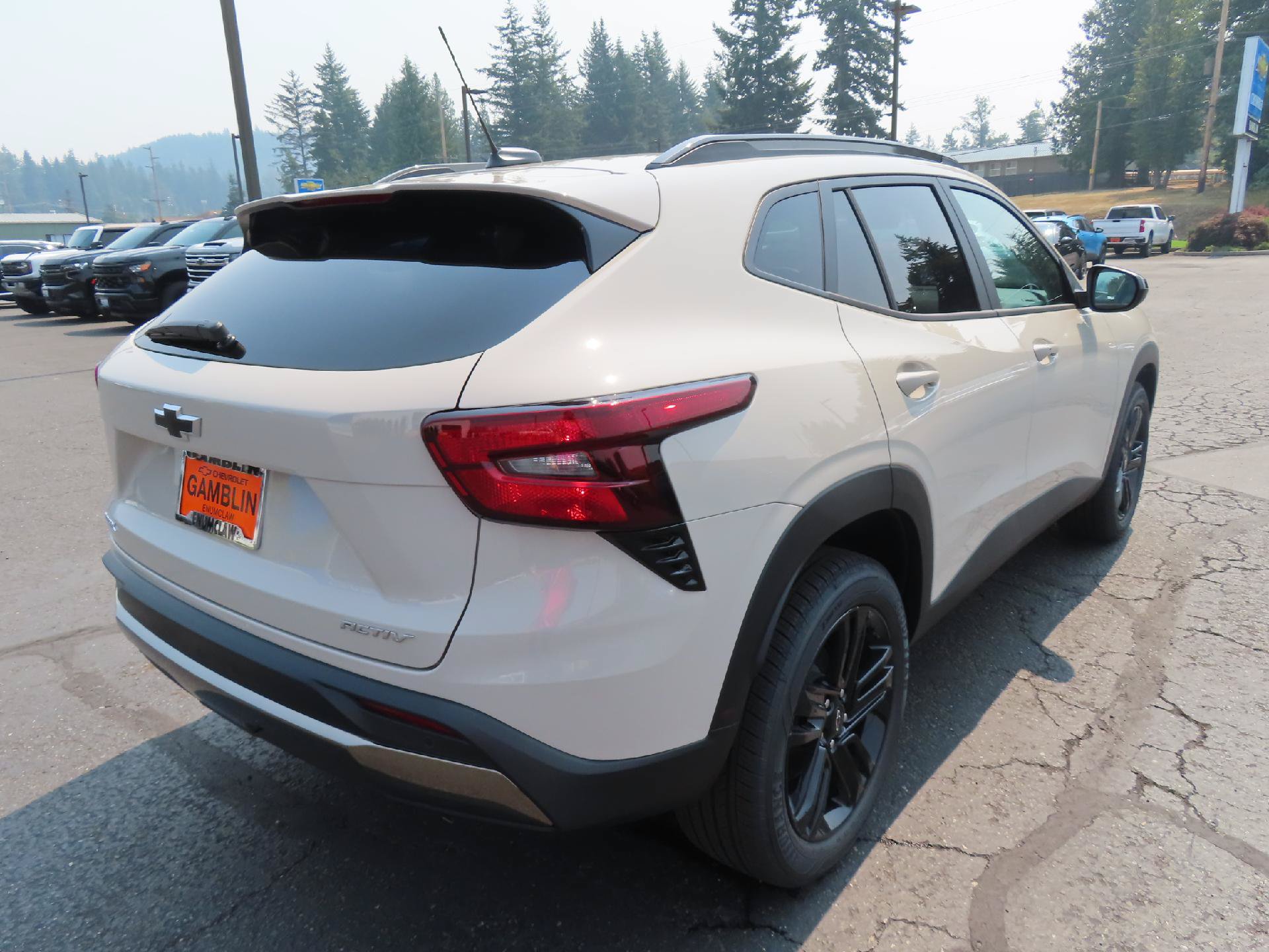 New 2026 Chevrolet Trax ACTIV w/ Driver Confidence Package FWD image 8