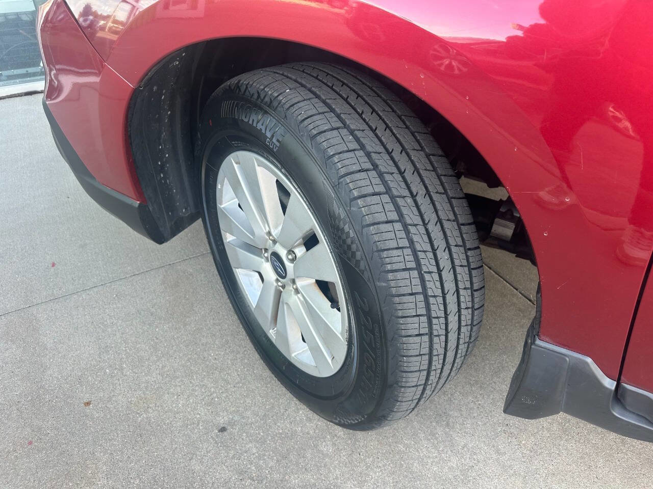 Used 2017 Subaru Outback 2.5i Premium image 41