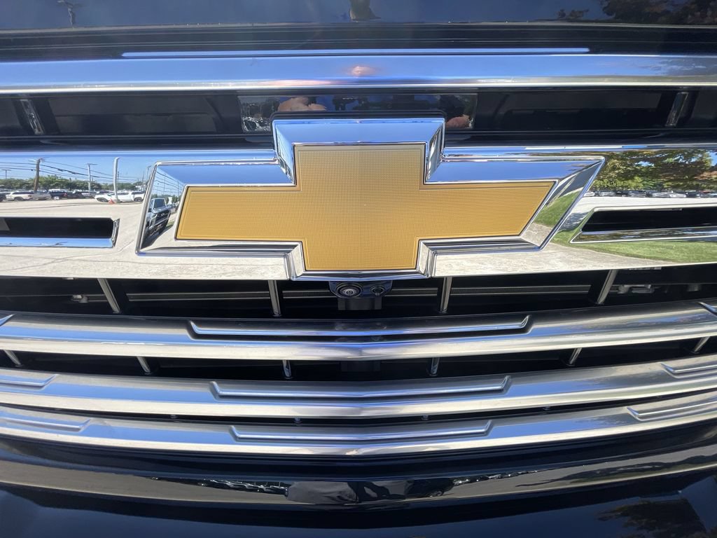 Certified 2025 Chevrolet Silverado 2500 High Country w/ High Country Premium Package AWD/4WD image 32