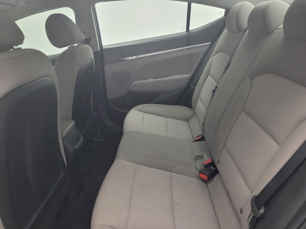 Used 2020 Hyundai Elantra SE image 18