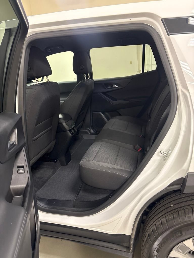 Used 2026 Chevrolet Equinox LT AWD/4WD image 20