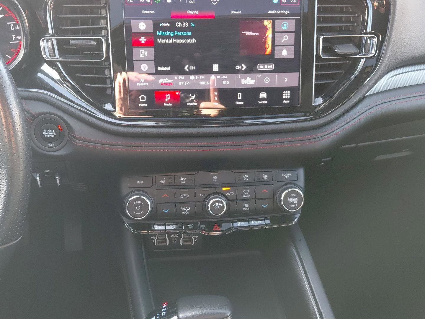 Used 2024 Dodge Durango GT image 31