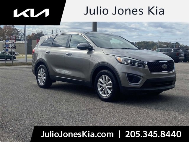 Used 2017 Kia Sorento L image 1