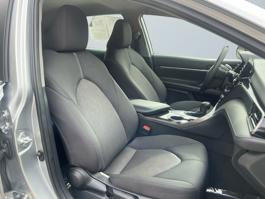 Used 2023 Toyota Camry LE image 16